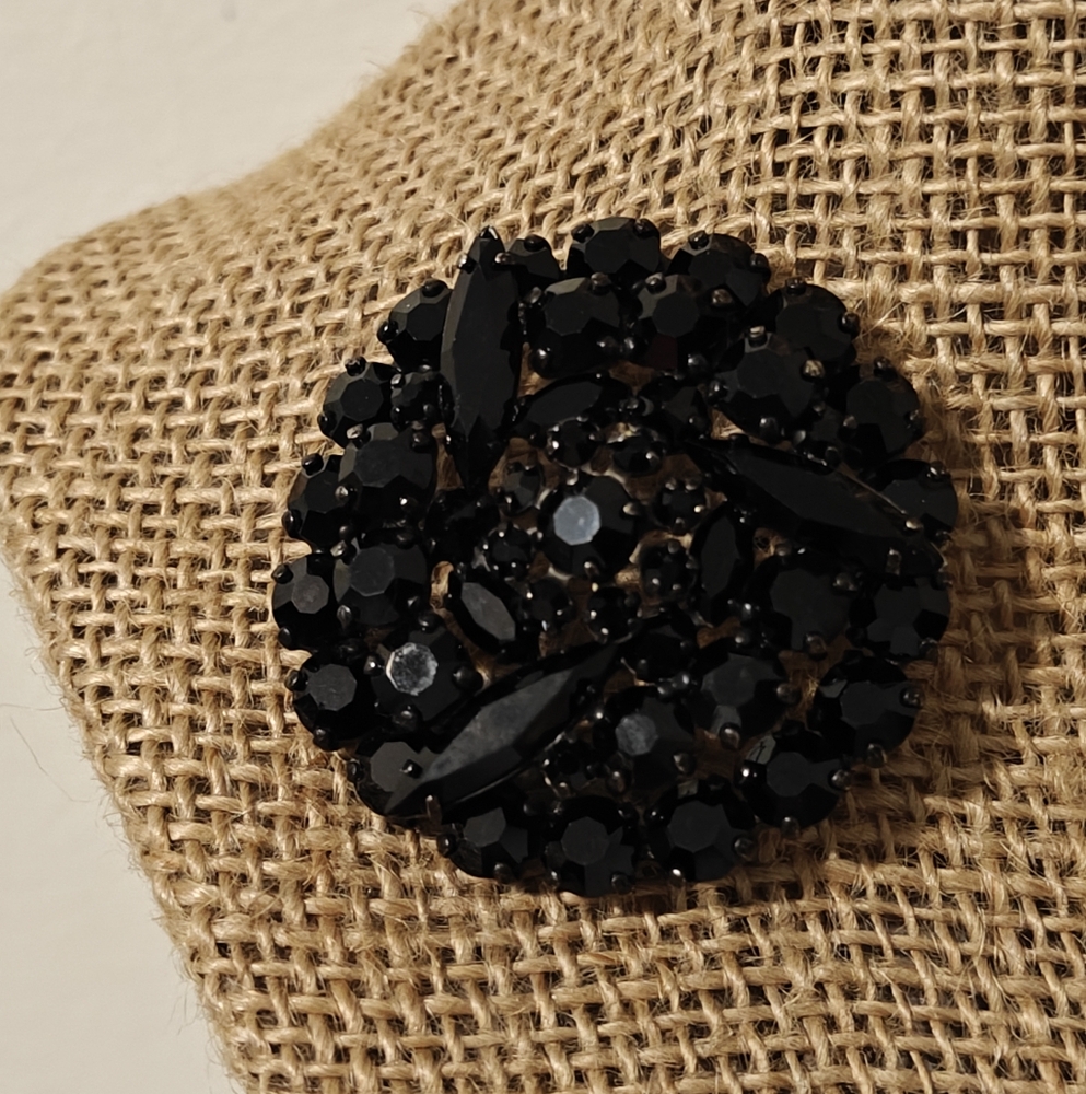Stunning Signed Sherman Black Crystal Japanned Metal Brooch